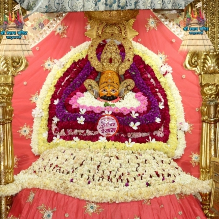 <b>09 July 2021 के  अद्भुत श्रृँगार दर्शन, श्री खाटू श्याम जी के, खाटू धाम, राजस्थान से</b>