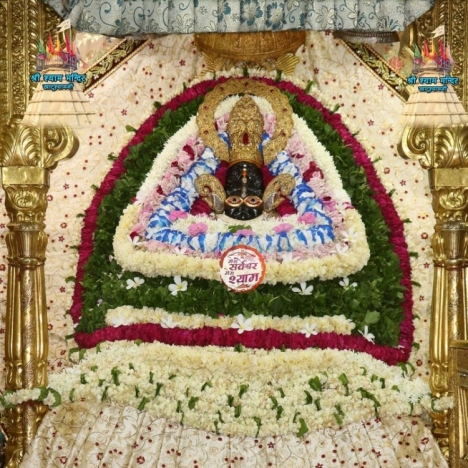 <b>18 July 2021 के  अद्भुत श्रृँगार दर्शन, श्री खाटू श्याम जी के, खाटू धाम, राजस्थान से</b>
