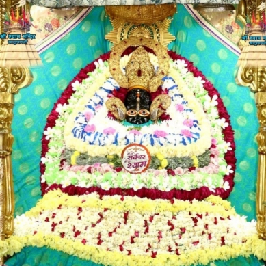 <b>14 July 2021 के  अद्भुत श्रृँगार दर्शन, श्री खाटू श्याम जी के, खाटू धाम, राजस्थान से</b>